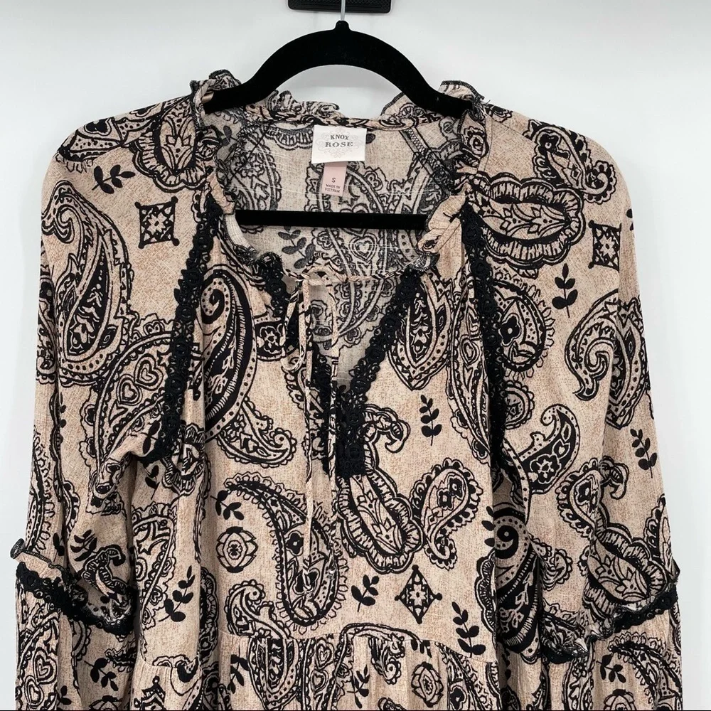 Knox Rose Beige & Black Paisley Print Boho Blouse - Picture 4 of 15